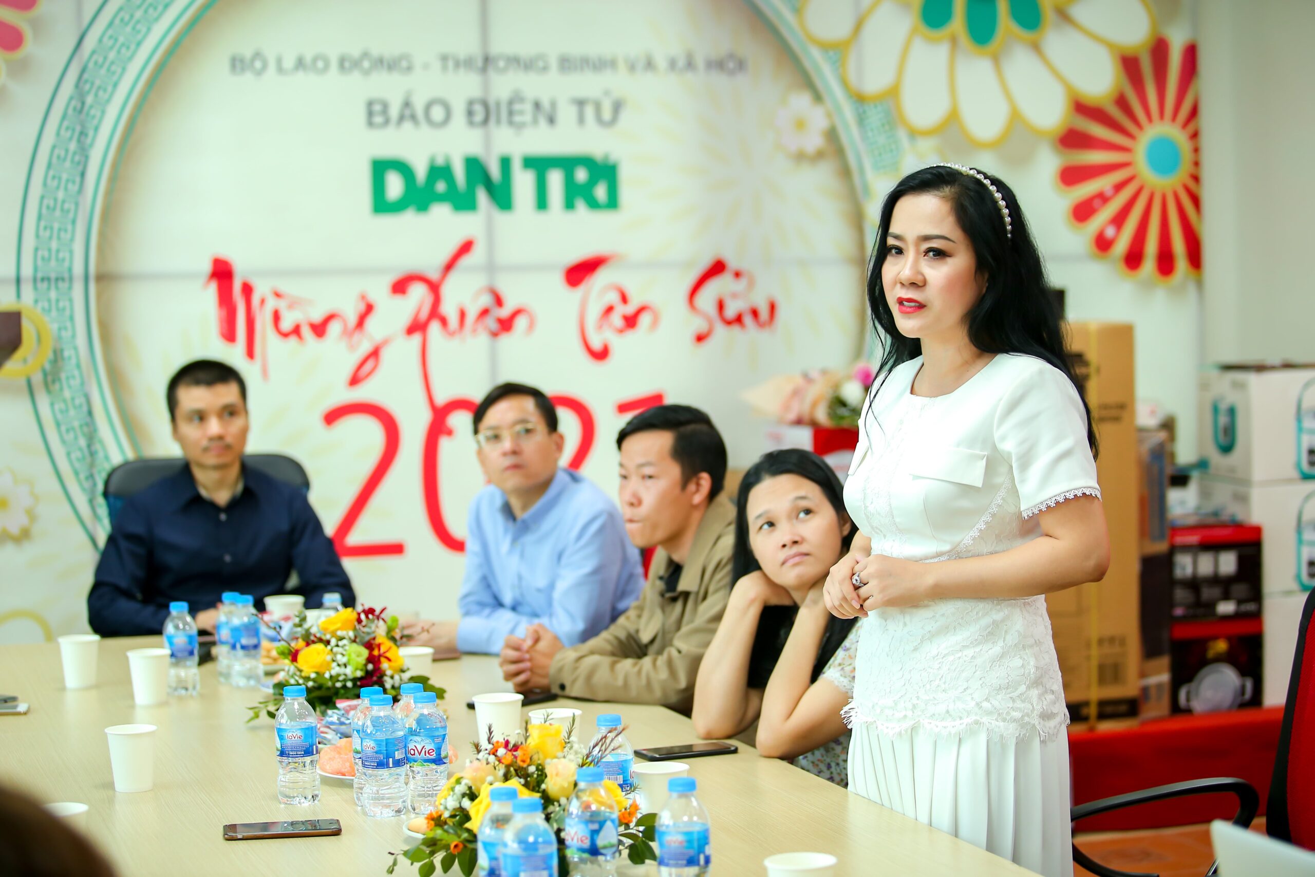 Cuộc thi ảnh Xuân tin yêu