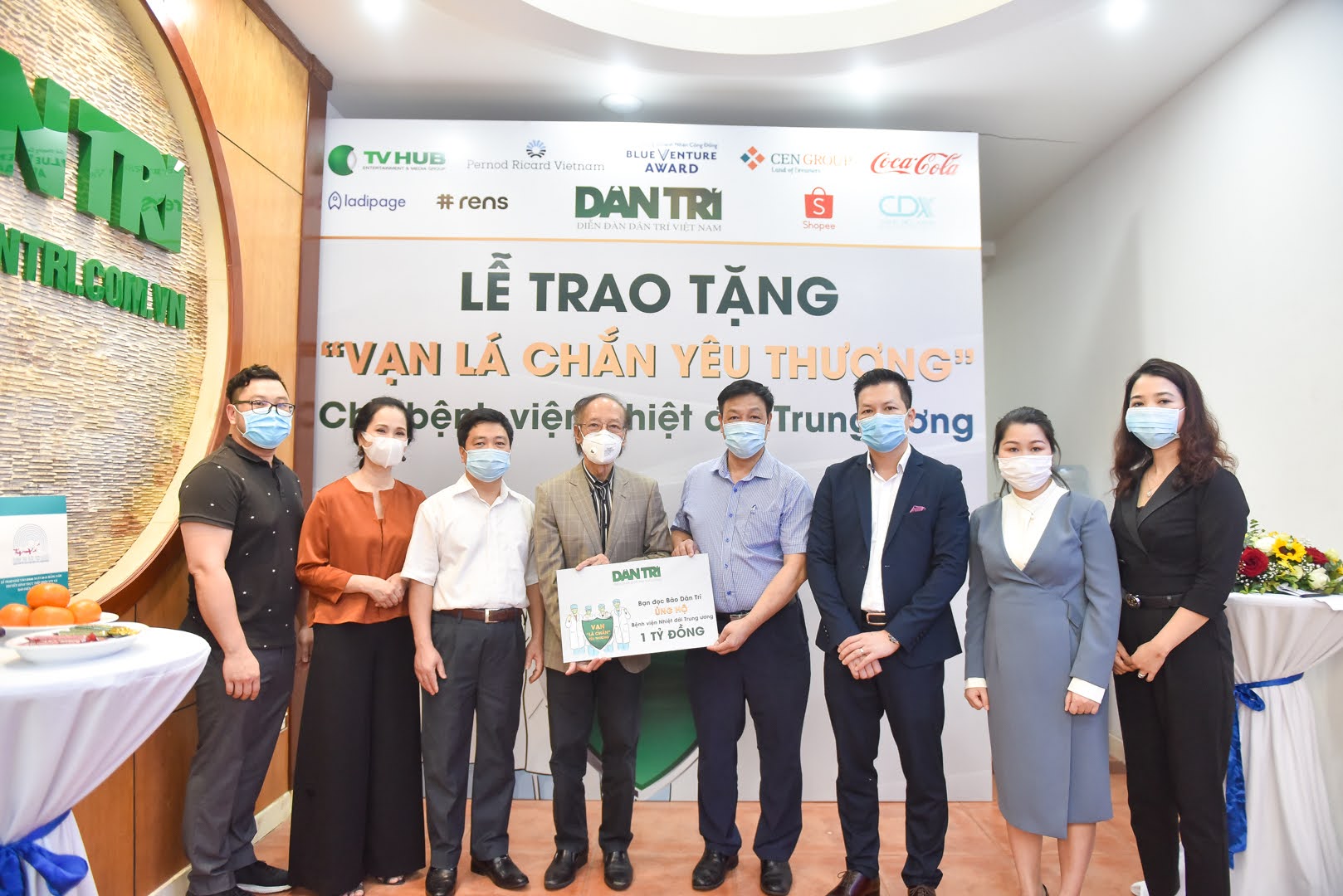 Chiến dịch “Vạn lá chắn yêu thương”!
