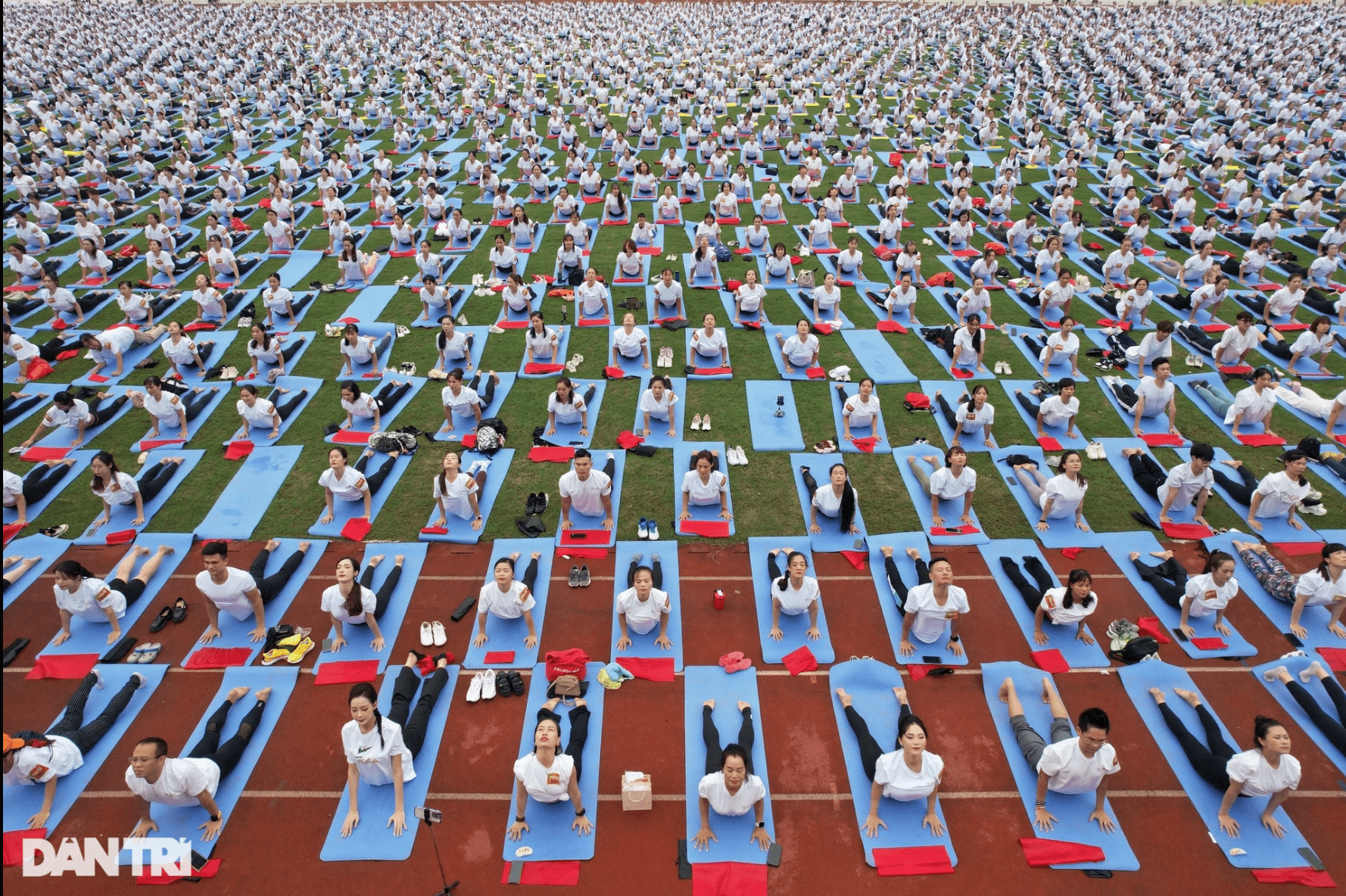 Màn đồng diễn Yoga có số lượng người tham gia cùng thời điểm đông nhất Việt Nam