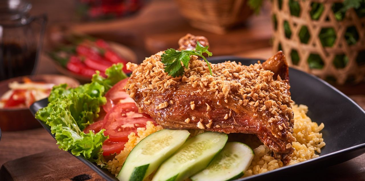  Cơm Gà Xối Mỡ 142: Mở Rộng Mạng Lưới và Chiến Lược Nhượng Quyền