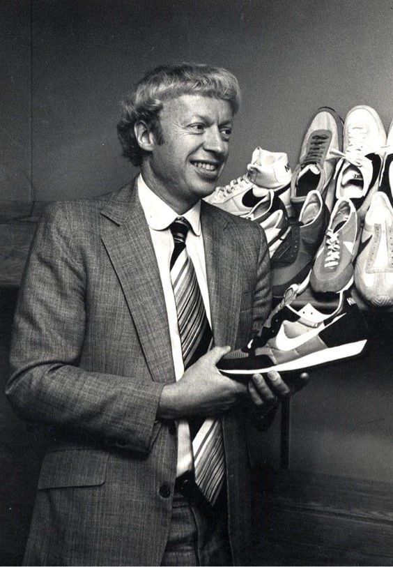   Hành trình xây dựng đế chế Nike: Bài học từ "Gã nghiện giày" 