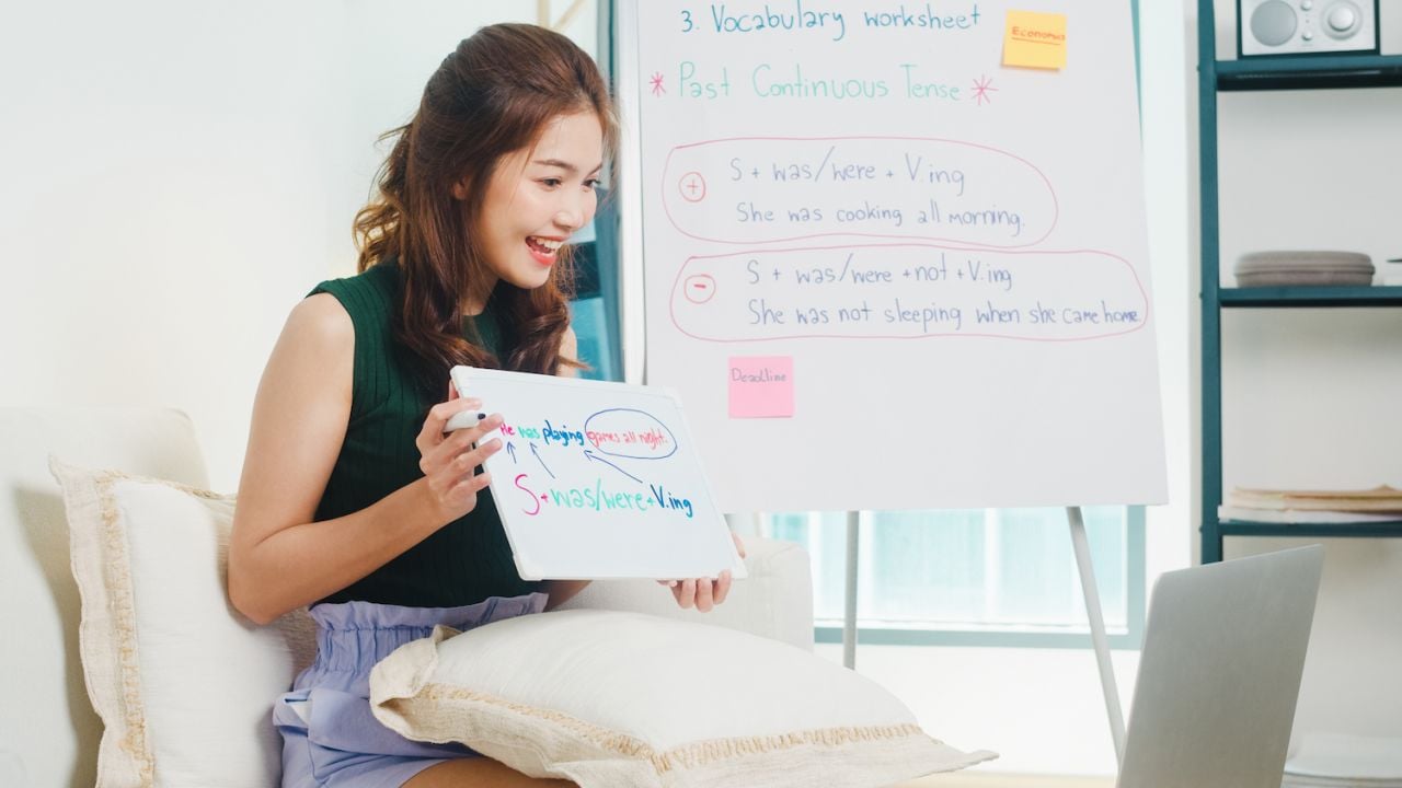  Chuyển đổi số trong giáo dục: Lợi ích và thách thức