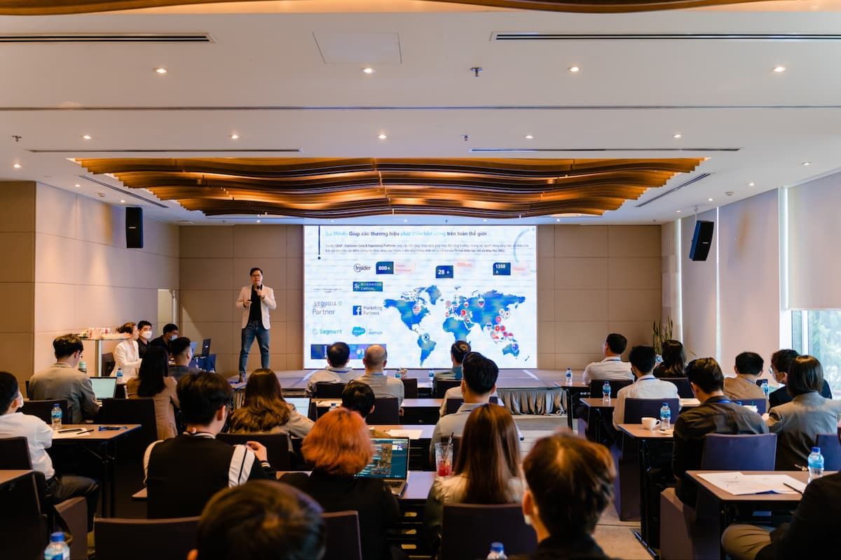  Tăng trưởng bền vững trong kỷ nguyên di động: Chiến lược và giải pháp
