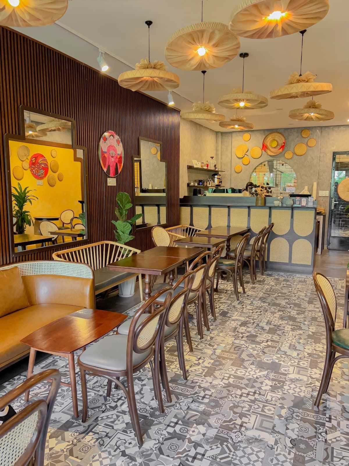  Hành Trình Chuyển Đổi Sự Nghiệp: Từ Báo Chí Đến Kinh Doanh