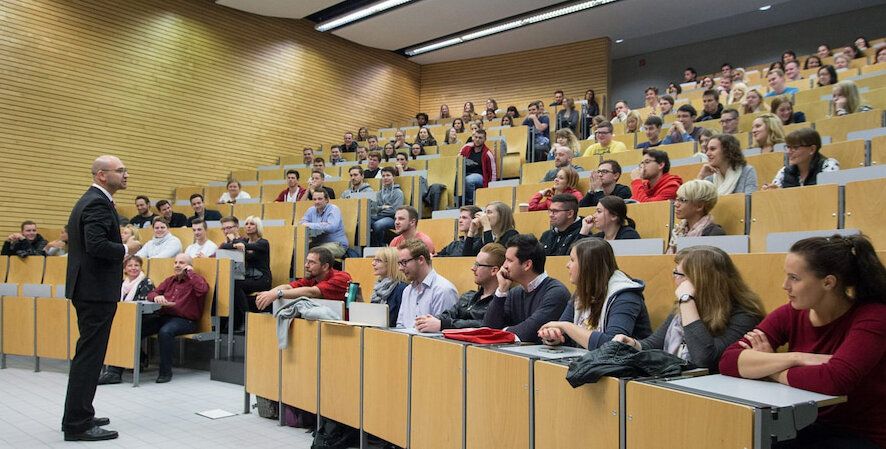              Trải nghiệm du học Đức: Hành trình thay đổi cuộc đời của một chuyên gia Marketing            