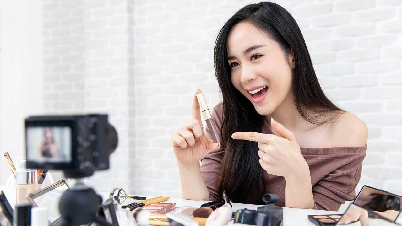              The Messy Middle: Nắm bắt hành trình mua hàng phức tạp của người tiêu dùng            