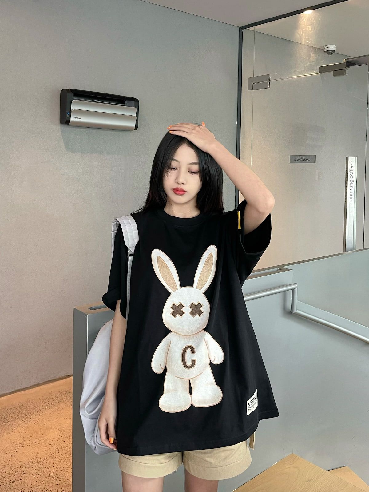             Bad Habits và Bad Rabbit: Hai thương hiệu thời trang, hai phong cách đối lập            