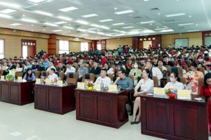 ACCESSTRADE tham gia Ngày hội việc làm VTV College, khẳng định tiềm năng nghề KOC