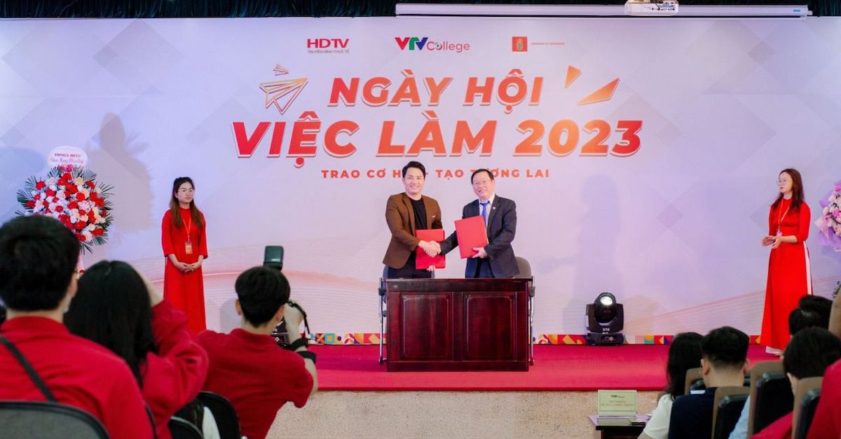  ACCESSTRADE tham gia Ngày hội việc làm VTV College, khẳng định tiềm năng nghề KOC