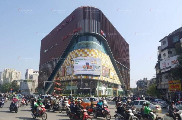  Quảng cáo ngoài trời: Hướng dẫn toàn diện về các loại hình và hiệu quả