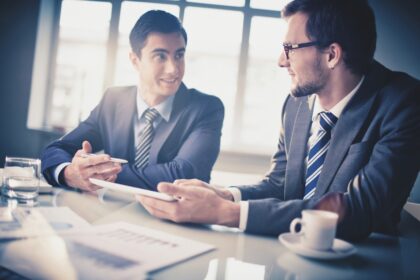Chiến lược Lãnh đạo Hiệu quả: Thích ứng và Trao quyền trong Môi trường Đa dạng