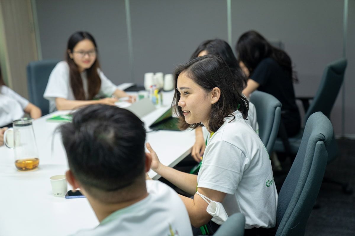  Hành trình Quản trị viên Tập sự của Nguyễn Thanh Hà tại Grab: Từ Marketing đến Logistics