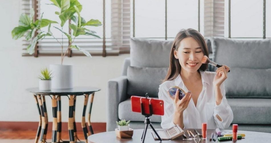  Bí quyết thu hút khách hàng bằng nội dung Facebook và Instagram Live