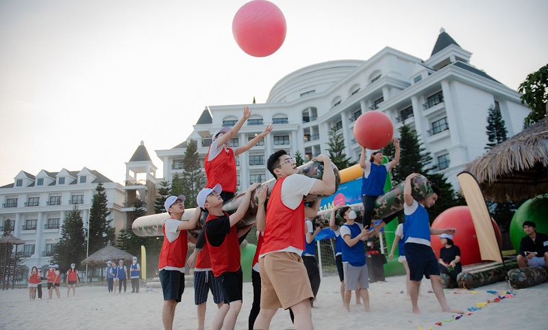  Team Building: Lợi ích và Lựa chọn Dịch vụ Tổ chức