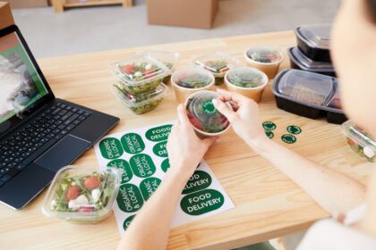 Chiến lược “Cuộc chiến hiển thị” trong kinh doanh giao đồ ăn trực tuyến