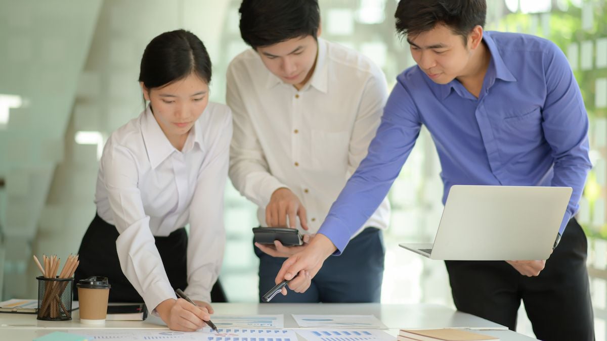  Quy trình Tư duy Thiết kế: 5 Bước để Giải quyết Vấn đề Sáng tạo