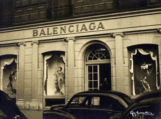  Cristóbal Balenciaga: Kiến trúc sư của thời trang cao cấp