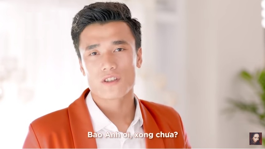  Đánh bại các Thương hiệu Tiên phong: Chiến lược Digital và Trẻ hóa Thương hiệu