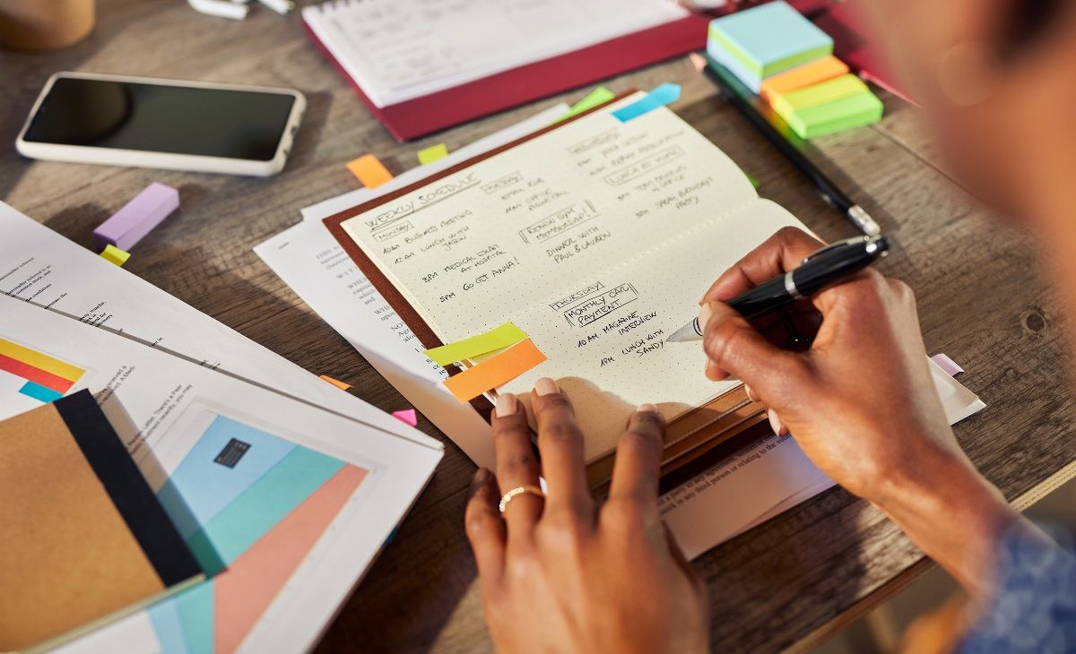  Đối mặt với cơn bão suy thoái: Hướng dẫn cho các Startup