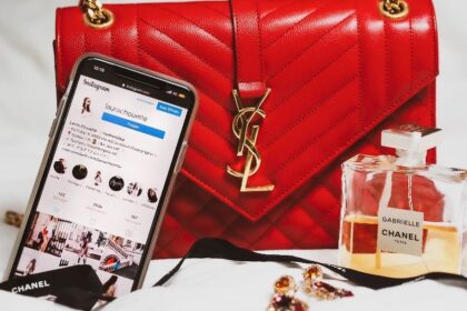 Thay Đổi Chiến Lược Bán Hàng trên Instagram: Ảnh Hưởng Đến Thương Hiệu Thời Trang và Mỹ Phẩm