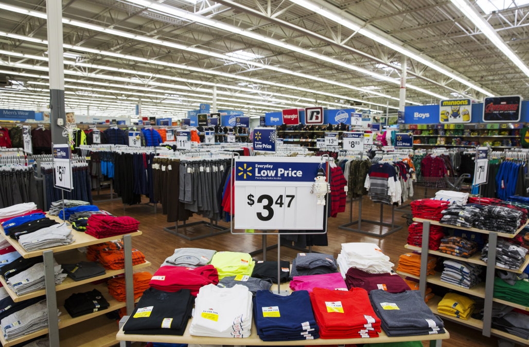   Cuộc chiến bán lẻ: Walmart và Amazon cạnh tranh về giá cả và nhãn hiệu riêng 